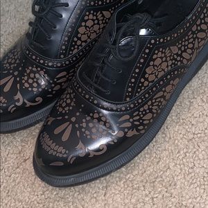DOC MARTEN skull candy oxfords